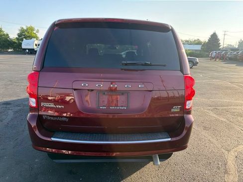 Used 2019 Dodge Grand Caravan GT FWD image 10