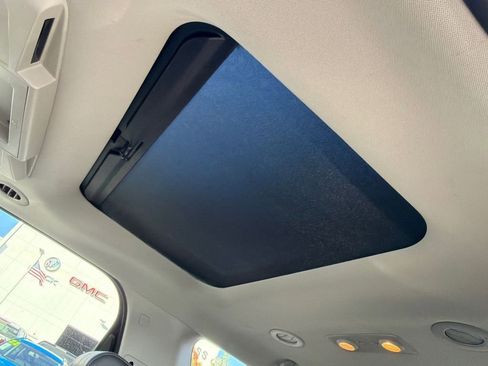 Used 2017 GMC Acadia Limited SLT image 14