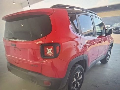 Used 2022 Jeep Renegade Trailhawk AWD/4WD image 3