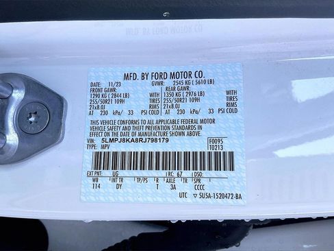 Used 2024 Lincoln Nautilus Reserve w/ Equipment Group 203A image 32