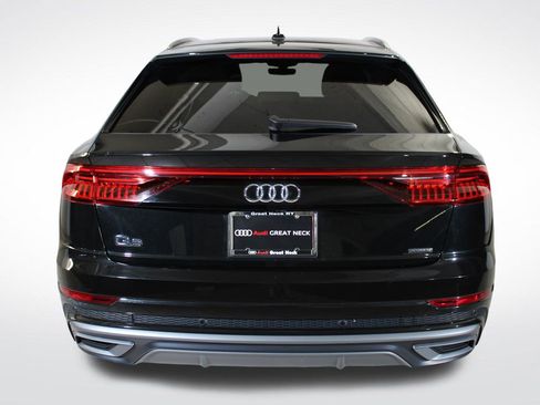 Used 2023 Audi Q8 Premium Plus image 21