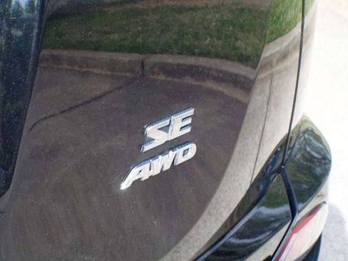 Used 2017 Toyota RAV4 SE w/ Power Extra Value Package image 11