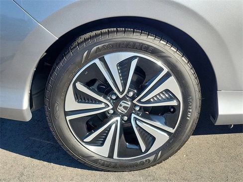 Certified 2017 Honda Civic EX-T image 6