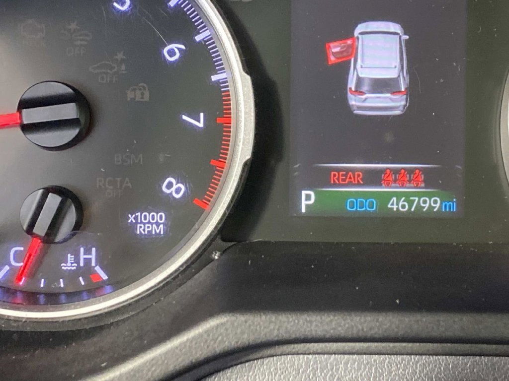 Used 2020 Toyota RAV4 LE w/ All Weather Liner Package AWD/4WD image 18