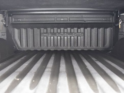 Used 2021 GMC Sierra 1500 Denali w/ Denali Ultimate Package image 24