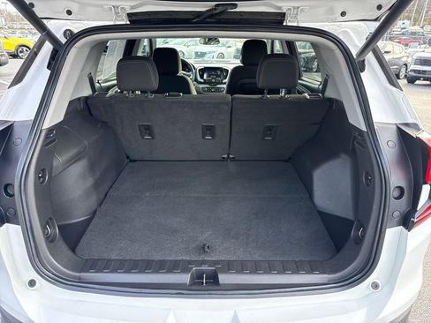 Used 2022 GMC Terrain SLE w/ Driver Convenience Package image 23