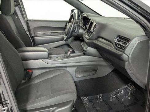 Used 2024 Dodge Durango SXT image 17