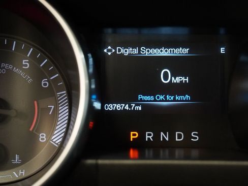 Used 2019 Ford Mustang Coupe w/ Equipment Group 101A RWD image 7