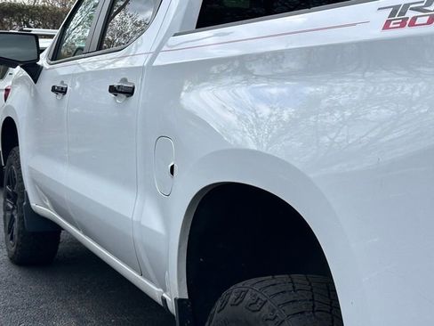 Used 2024 Chevrolet Silverado 1500 LT Trail Boss w/ LT Trail Boss Premium Package image 9