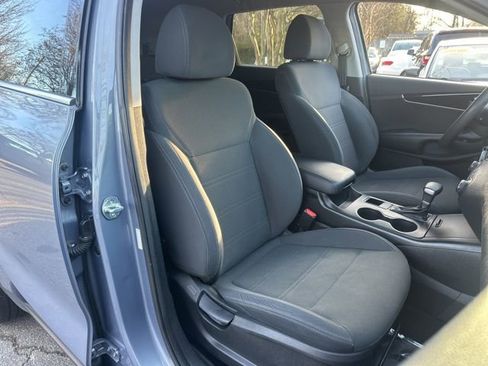 Used 2020 Kia Sorento LX image 9