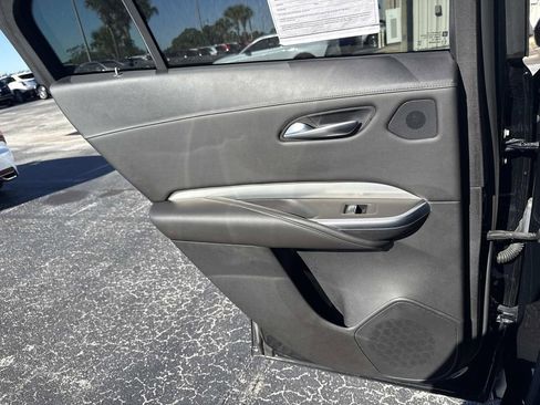 Used 2021 Cadillac XT4 Premium Luxury w/ Enhanced Visibility Package image 13