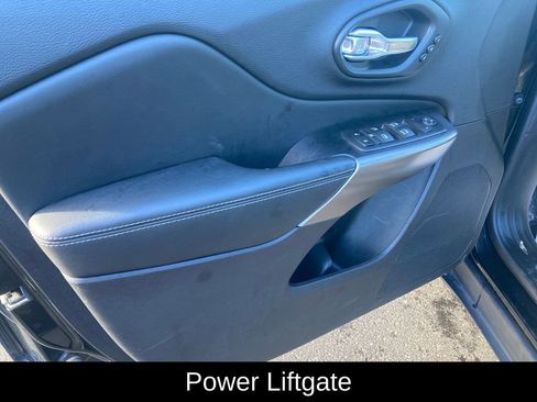 Used 2020 Jeep Cherokee Limited w/ Trailer Tow Group image 13