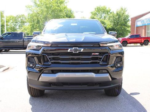 New 2026 Chevrolet Colorado Z71 w/ Midnight Edition AWD/4WD image 7