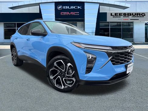 Used 2024 Chevrolet Trax RS w/ Sunroof Package image 1