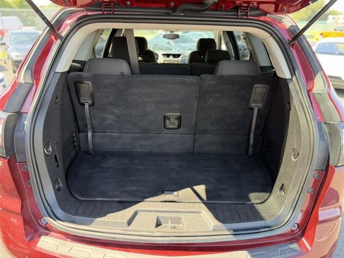 Used 2016 Chevrolet Traverse LT w/ Style and Technology Package FWD image 32