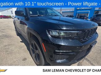 Used 2023 Jeep Grand Cherokee Limited w/ Black Appearance Package AWD/4WD video 1