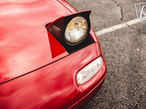 Used 1990 MAZDA MX-5 Miata RWD image 32