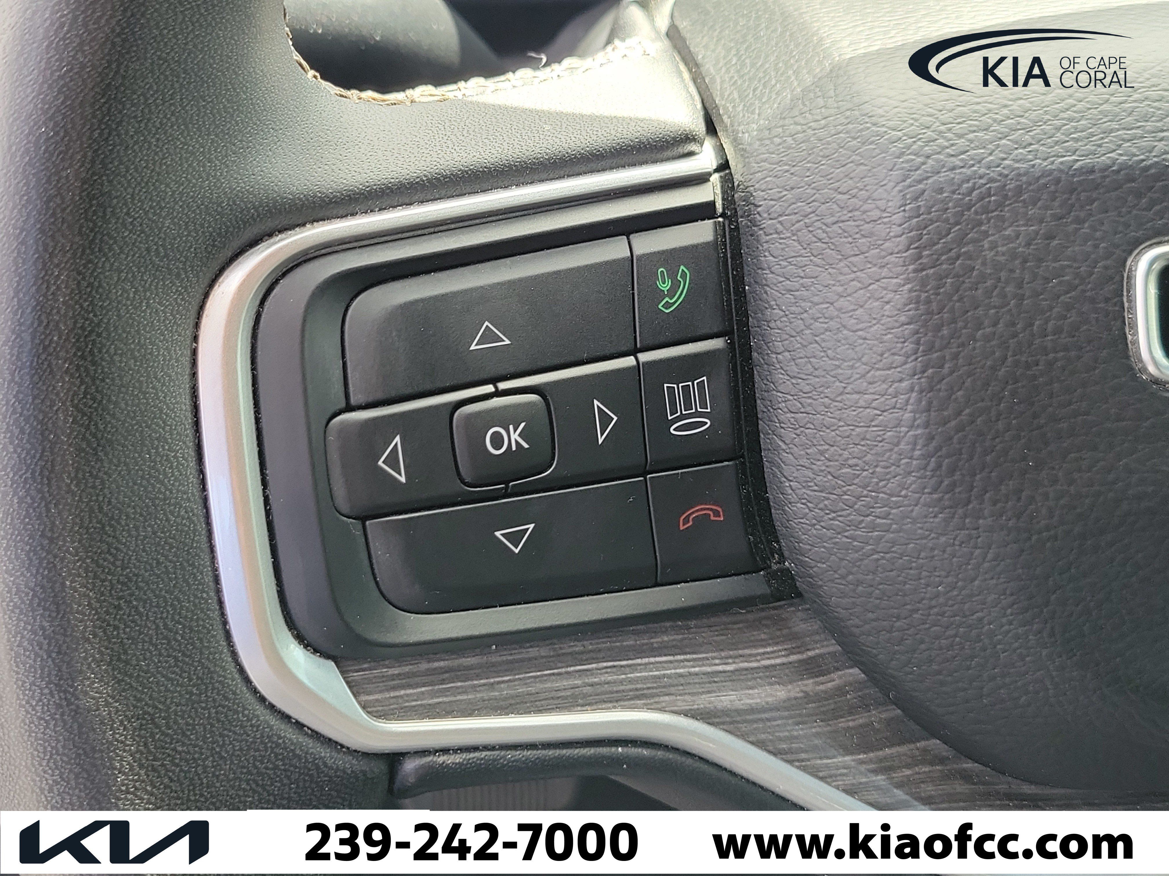 Used 2024 Jeep Wagoneer Series II AWD/4WD image 29