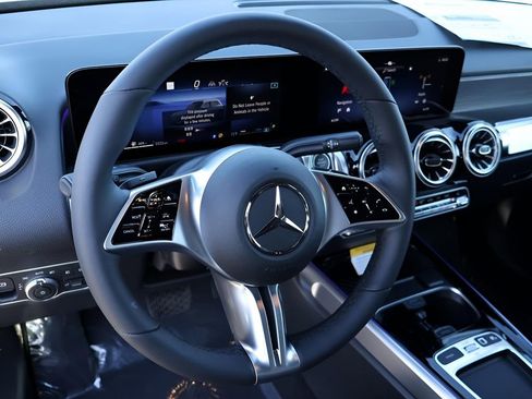 New 2026 Mercedes-Benz GLB 250 4MATIC image 35