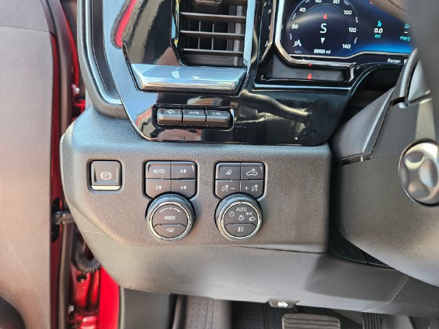 Used 2024 Chevrolet Silverado 1500 High Country w/ High Country Premium Package AWD/4WD image 31