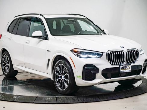 Used 2022 BMW X5 xDrive45e w/ M Sport Package image 5