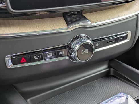 New 2026 Volvo XC60 T8 Plus w/ Climate Package PRO image 8