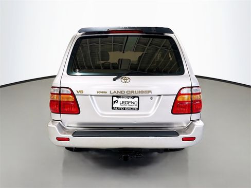 Used 1999 Toyota Land Cruiser image 8