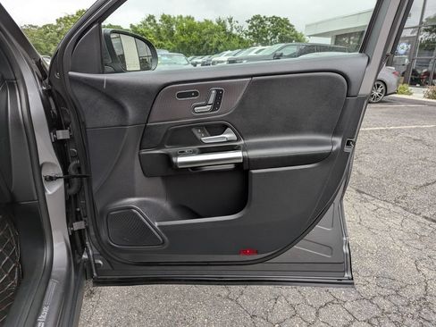 Used 2021 Mercedes-Benz GLA 250 4MATIC image 29