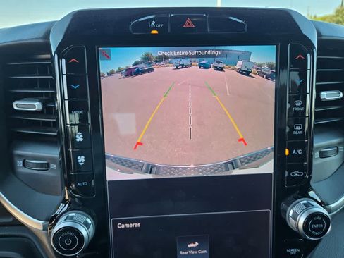Used 2025 RAM 1500 Big Horn AWD/4WD image 11