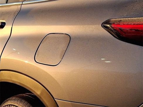 Certified 2022 Toyota Highlander LE image 8