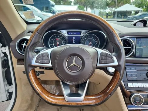 Used 2019 Mercedes-Benz SL 450 image 25