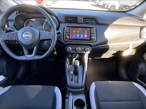 New 2025 Nissan Versa S w/ Trunk Package FWD image 2