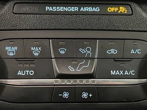 Used 2025 Ford Escape Active AWD/4WD image 35