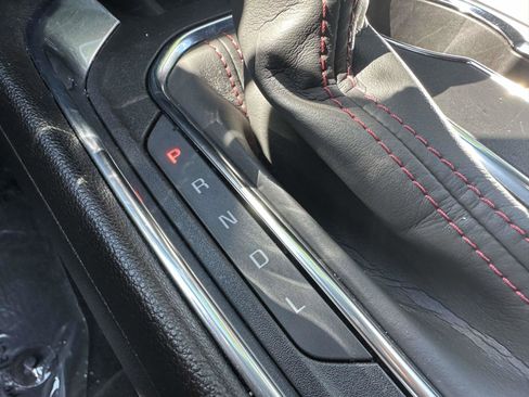 Used 2023 Chevrolet Traverse RS image 20