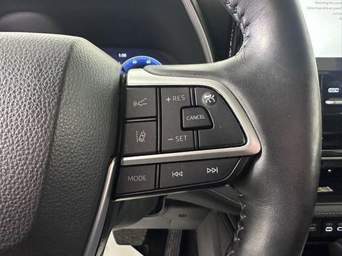 Used 2023 Toyota Highlander Limited image 27