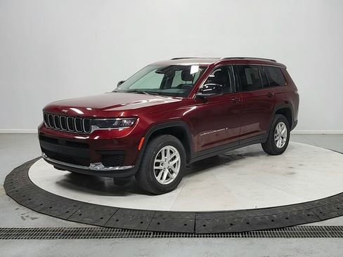 Used 2023 Jeep Grand Cherokee L Laredo AWD/4WD image 3
