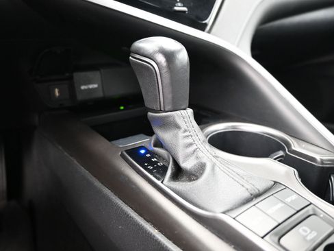 Used 2023 Toyota Camry XSE image 15