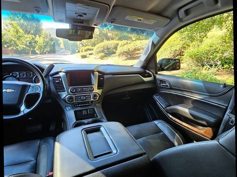 Used 2019 Chevrolet Tahoe LT image 41