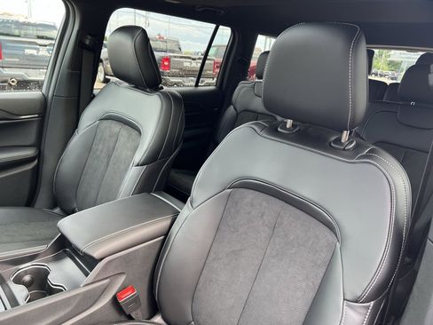 New 2025 Jeep Grand Cherokee L Altitude image 34