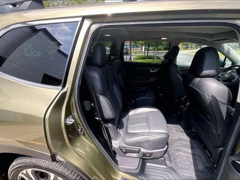 Used 2025 Subaru Ascent Limited AWD/4WD image 30