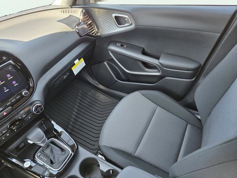 New 2025 Kia Soul S image 20