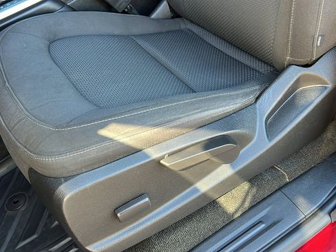 Used 2018 Chevrolet Colorado LT w/ LT Convenience Package image 14