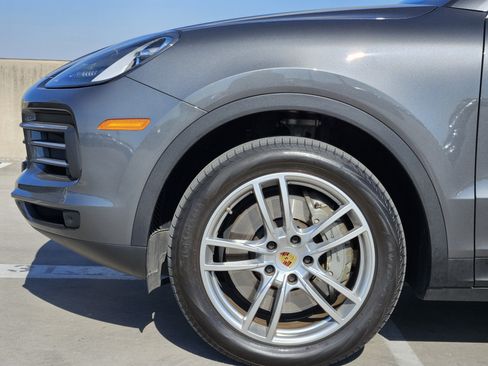 Certified 2022 Porsche Cayenne S image 13