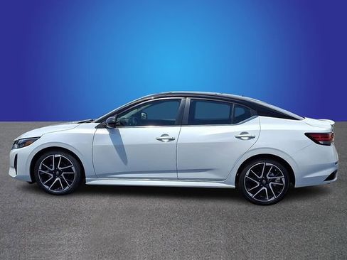 Used 2024 Nissan Sentra SR FWD image 7