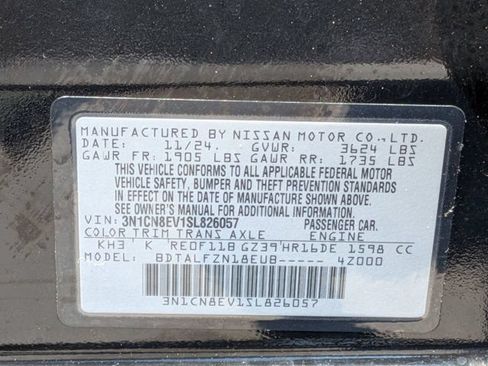 Used 2025 Nissan Versa SV FWD image 25