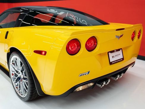 Used 2010 Chevrolet Corvette ZR1 w/ Preferred Equipment Group RWD image 29