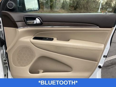 Used 2021 Jeep Grand Cherokee Overland w/ Protech Group AWD/4WD image 13