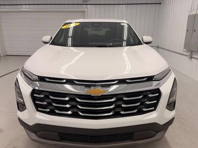 Used 2025 Chevrolet Equinox LT