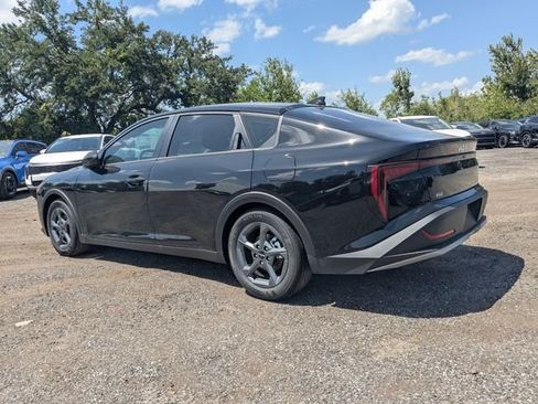 New 2026 Kia K4 FWD image 3