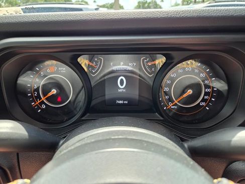 Used 2024 Jeep Wrangler Sport AWD/4WD image 30